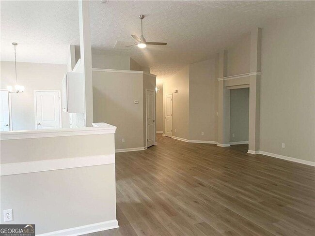 Building Photo - 2715 Sterling Creek Ct