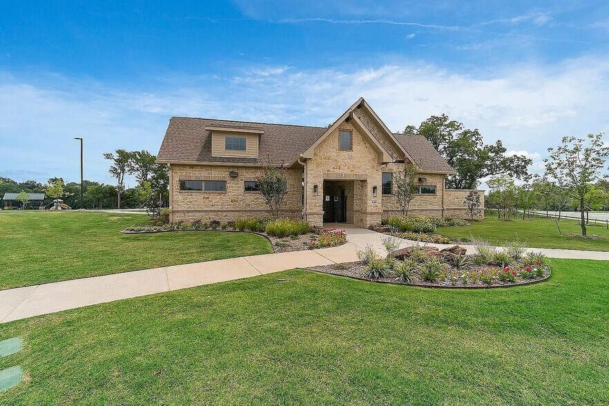 Building Photo - 485 Harding Ln