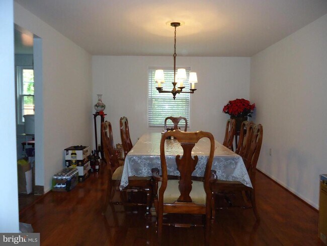 Primary Photo - 6011 Heathwick Ct