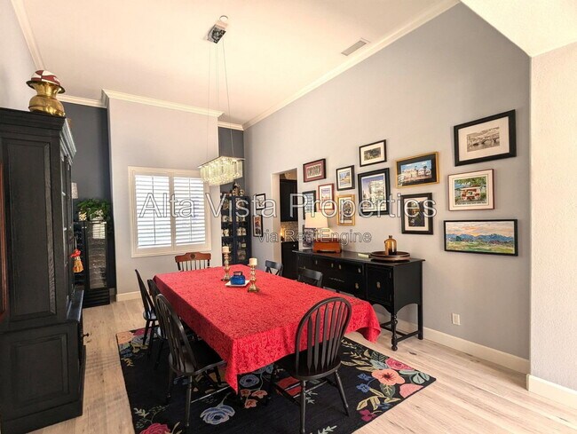 Building Photo - 9129 White Alder Ct