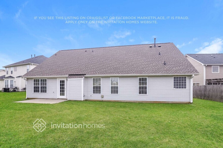 Building Photo - 2415 Pepperstone Dr