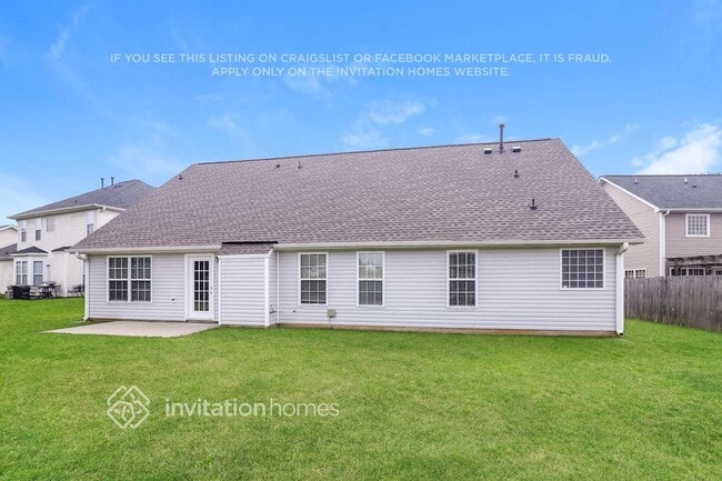 Building Photo - 2415 Pepperstone Dr