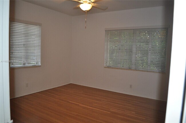 Building Photo - 2617 Segovia St