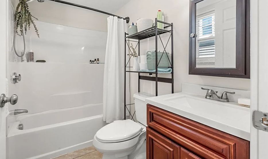 Building Photo - 20 Planters St