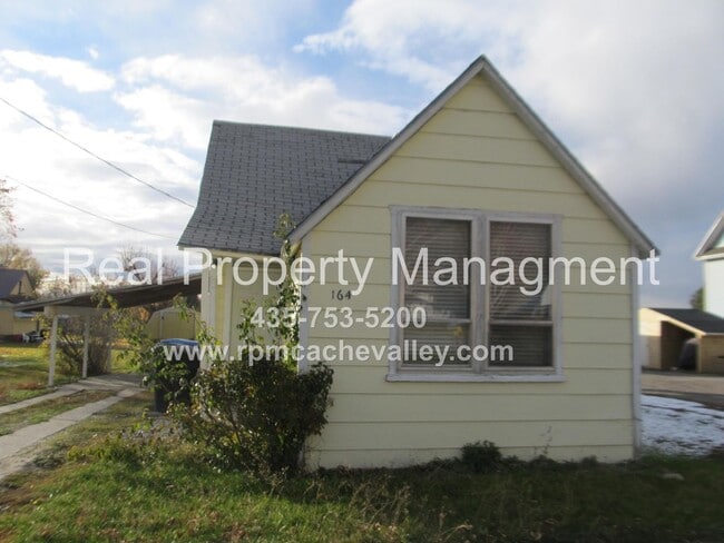 Primary Photo - 2 bedroom home available for October move ...