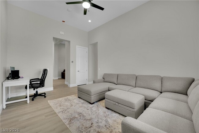 Building Photo - 10973 Horizon Ledge Ave