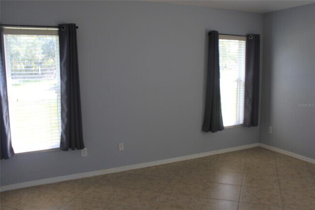 Building Photo - 3020 Eagle Crossing Dr