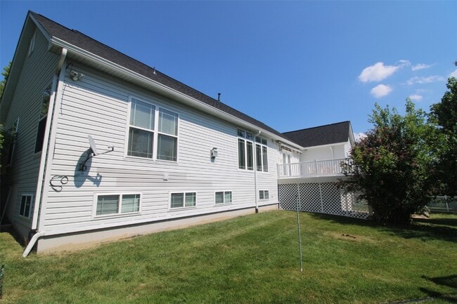 Building Photo - 320 Remington Way Dr