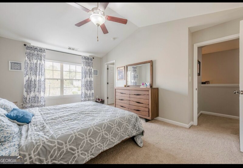 Building Photo - 2705 Maple Park Pl