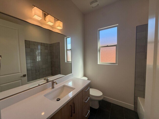Building Photo - Brand New 4 Bedroom Home!!