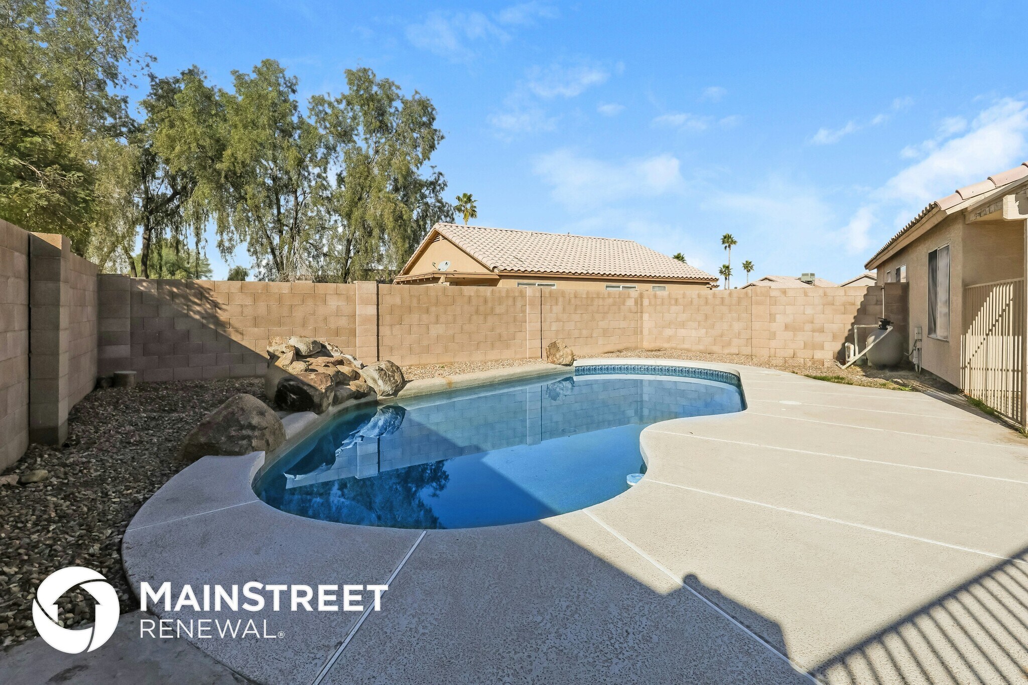 Building Photo - 10845 W Monterosa St