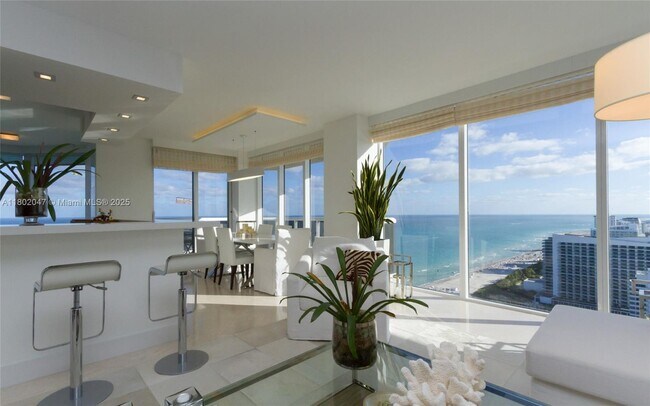 Building Photo - 4775 Collins Ave