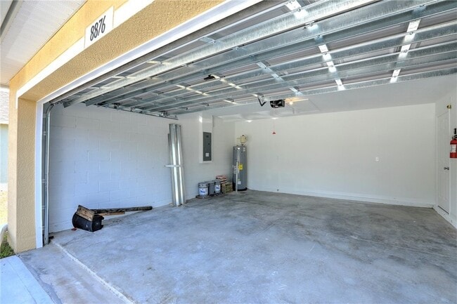 Building Photo - 8876 98th Ct