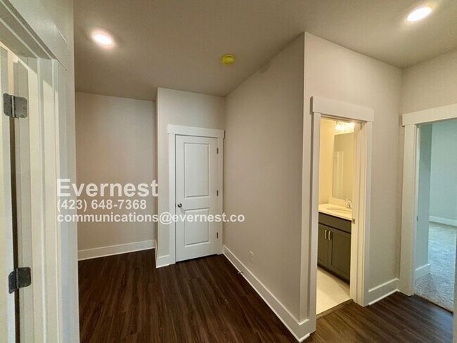Building Photo - 1779 Firelight Wy