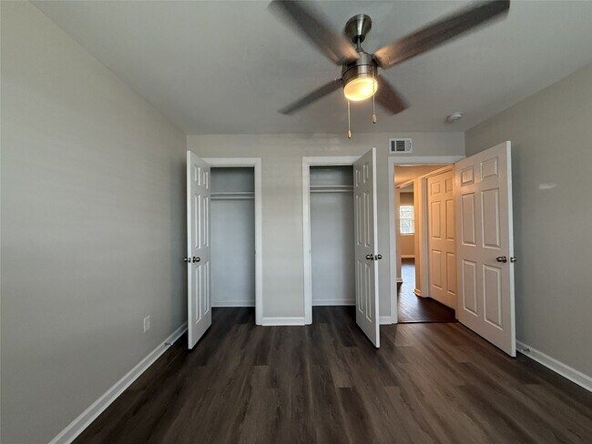 Building Photo - 1824 Thonig Rd