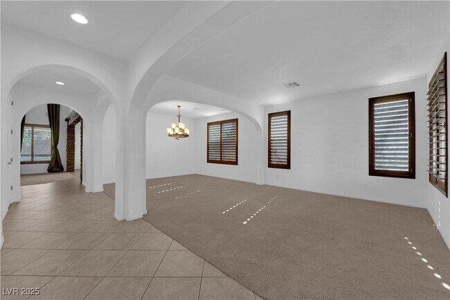 Building Photo - 8445 Cambrils Ave