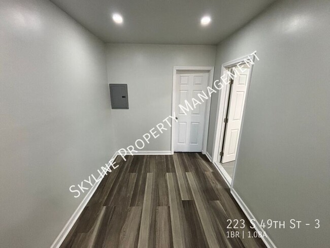 Building Photo - Renovated 1 Bedroom Apartment For Rent in ...