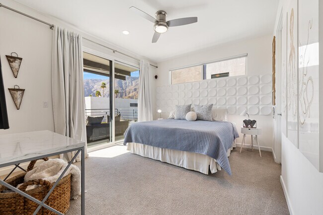 Building Photo - 483 Beacon Way