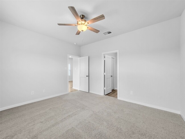 Building Photo - 11606 Prosperity Dr