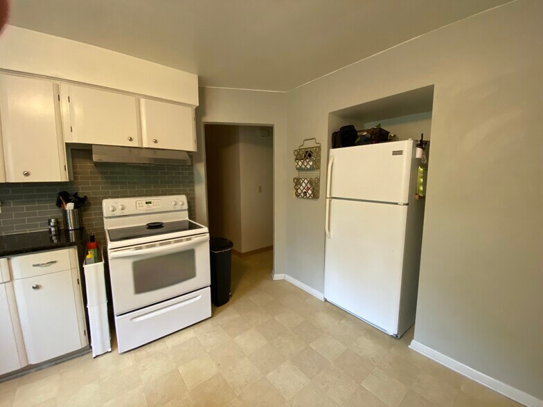 Kitchen, fridge - 1041 S 96th St