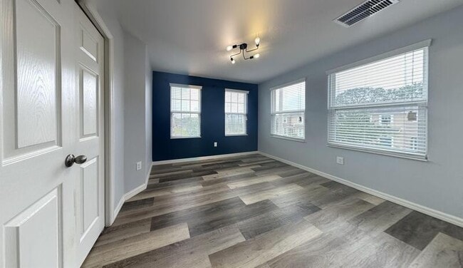 Building Photo - 7031 White Treetop Pl