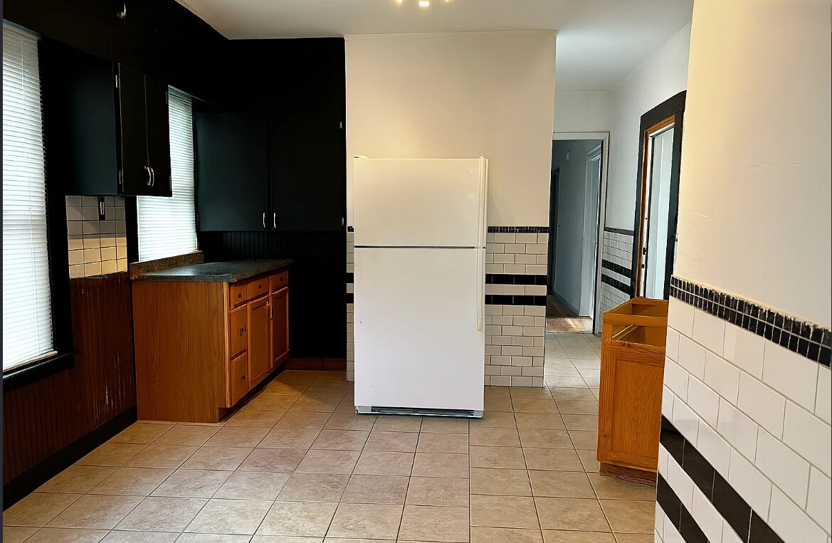 Kitchen - 89 S Cherry St