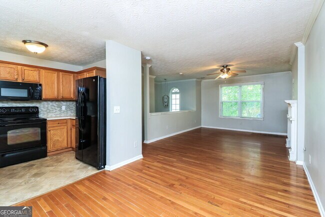 Building Photo - 222 Arbor Creek Dr