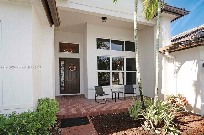 Building Photo - 3140 Fairways Dr