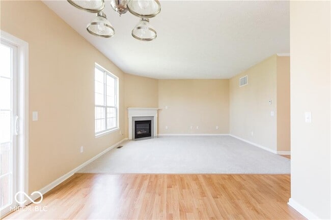 Building Photo - 13800 Stanford Dr