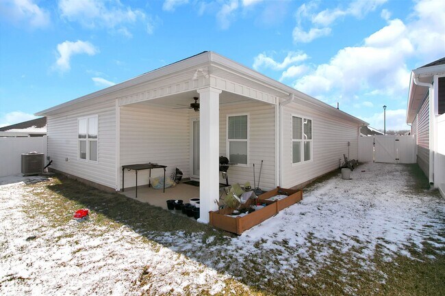 Building Photo - 110 War Admiral Ct