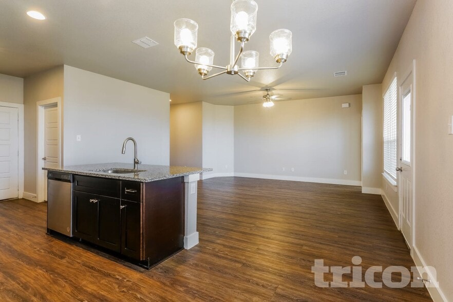 Building Photo - 10364 Ft Teran Trl