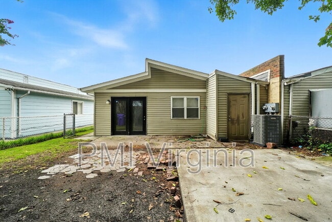 Building Photo - 1076 Dubose Dr