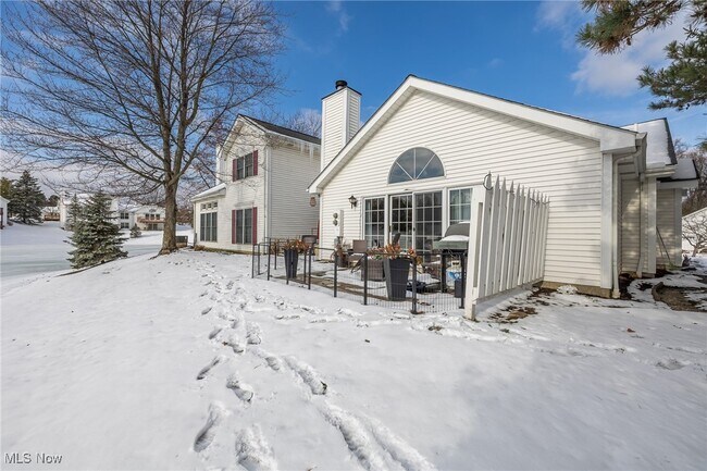 Building Photo - 6671 Hidden Lake Trail