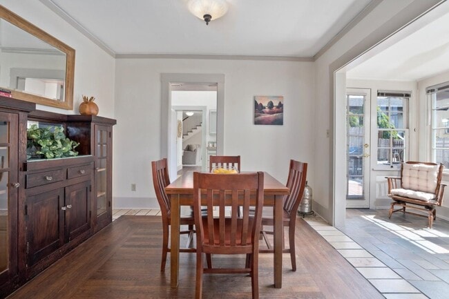 Building Photo - 114 Fairbanks St