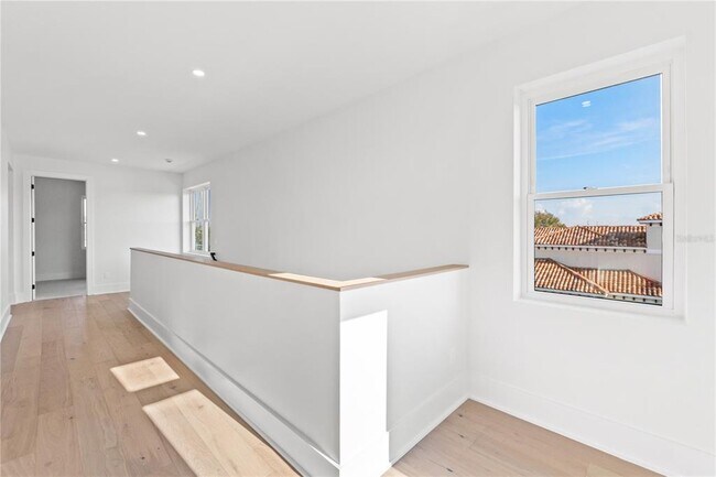 Building Photo - 531 Danube Ave