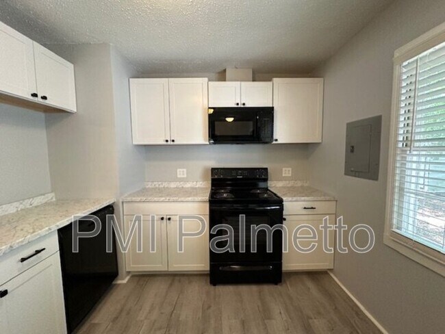 Building Photo - 277 Piney Grove Rd