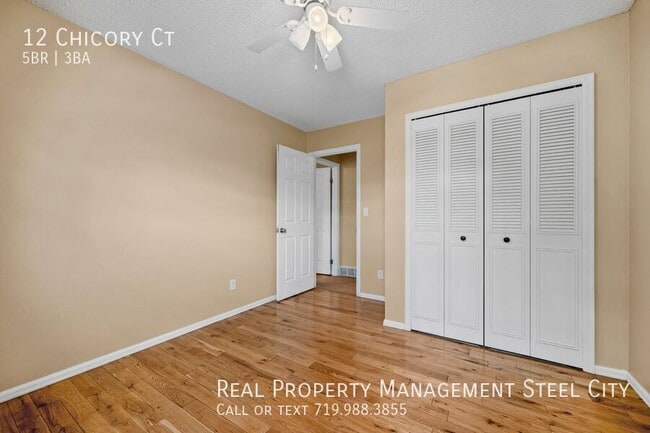 Building Photo - 12 Chicory Ct