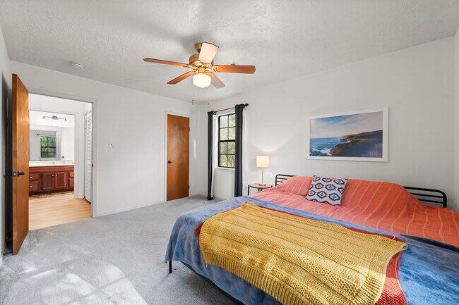 Building Photo - 8623 Miller Rd