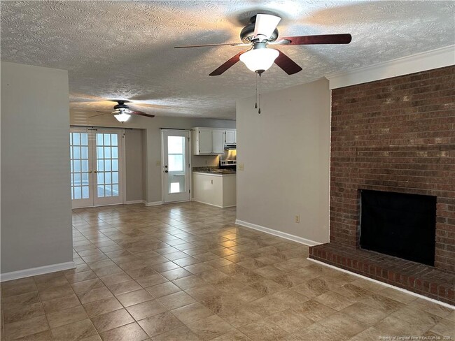 Building Photo - 6413 Brookshire St