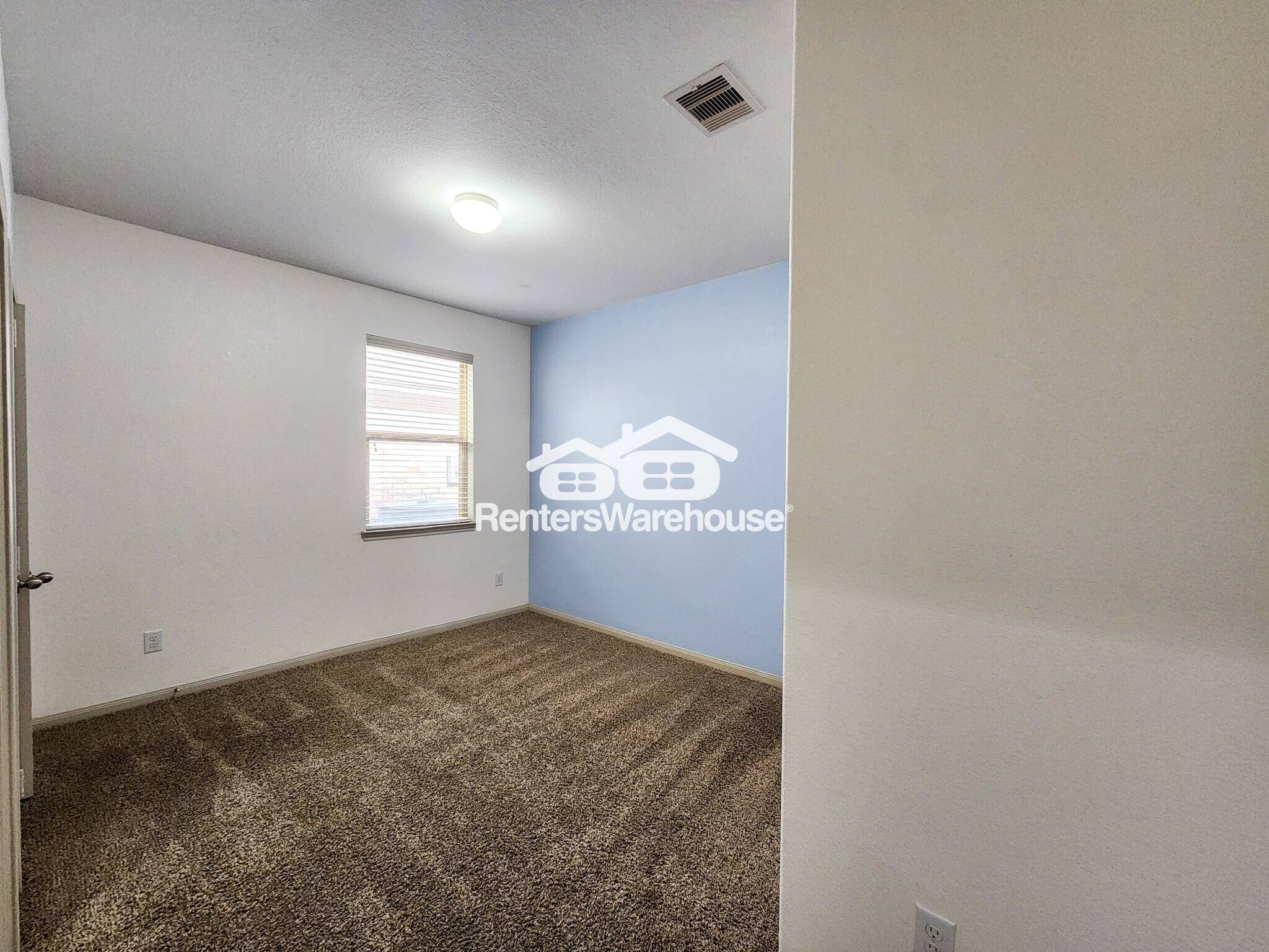 Building Photo - 4515 Greenleaf Dr