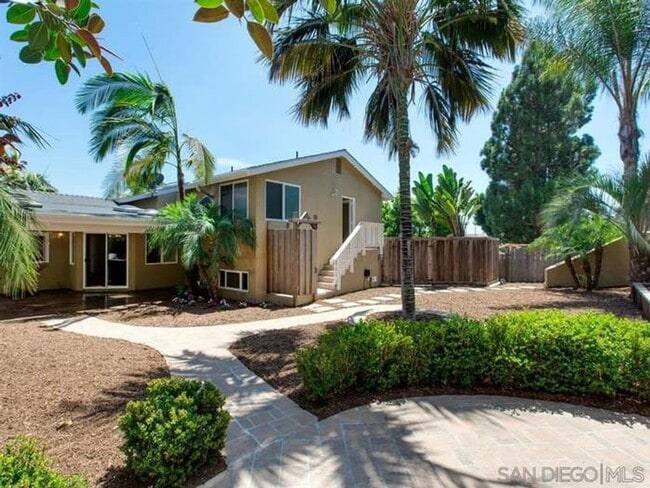 Building Photo - 4810 Refugio Ave