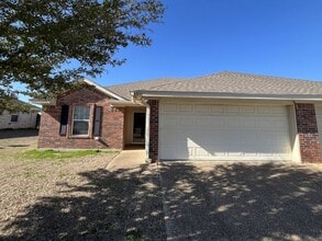 Building Photo - 3061 Palomino Trail