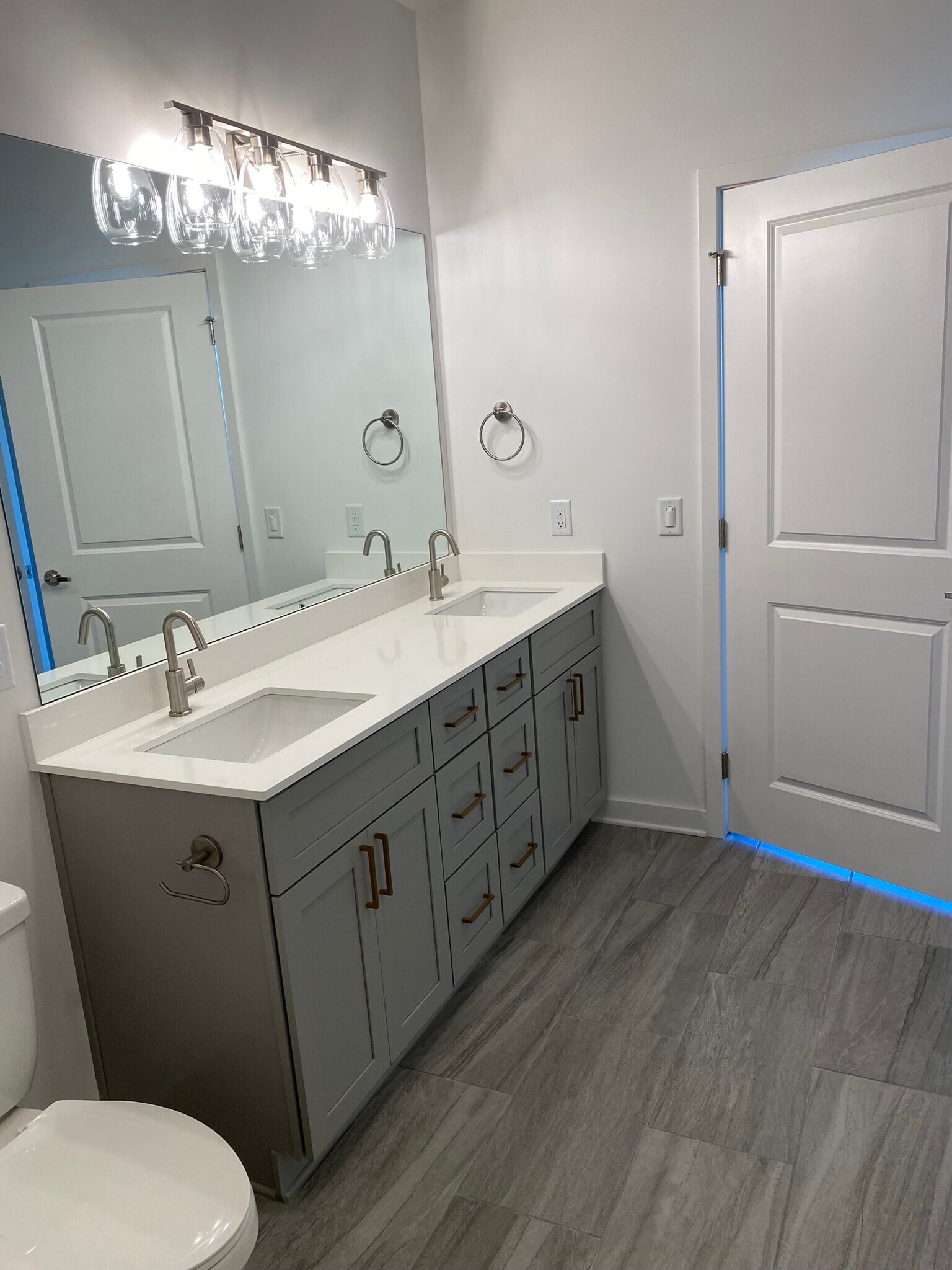 Building Photo - 1677 54th Ave N