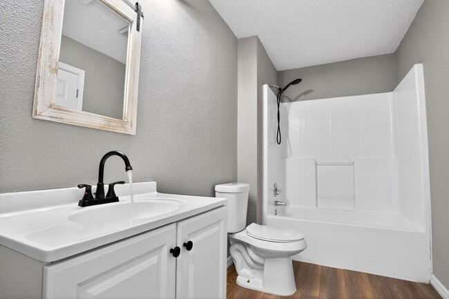 Building Photo - Beautiful Diamondhead Home