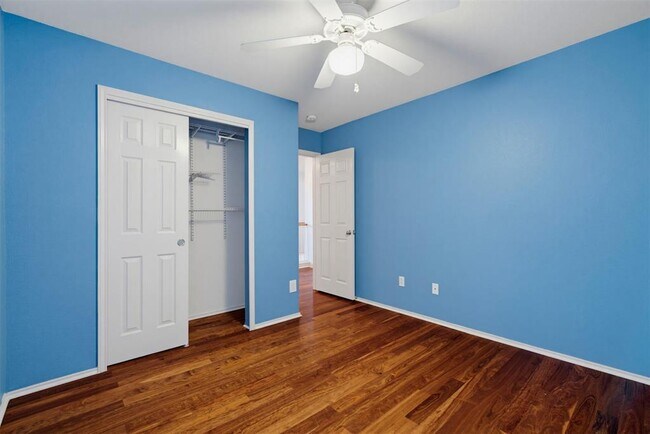 Building Photo - 2110 Keepsake Dr