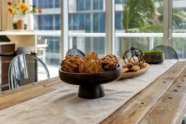 Building Photo - 3737 Collins Ave