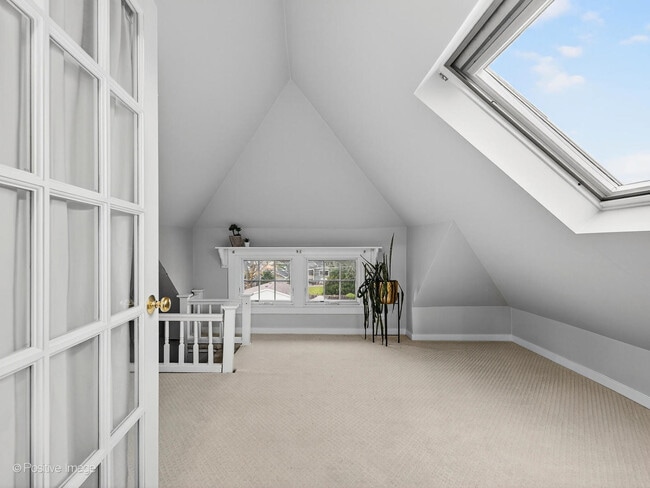 Building Photo - 4206 Central Ave