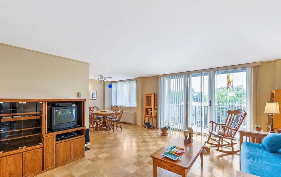 Building Photo - 4343 Cherry Hill Rd