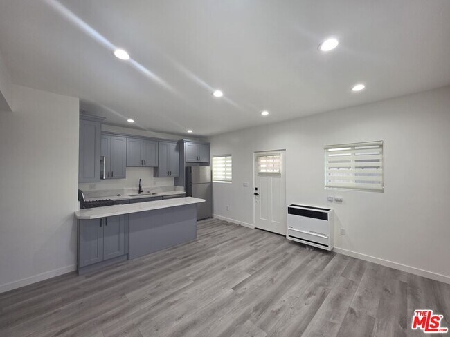 Building Photo - 25226 Loytan St