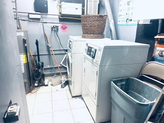 Building Photo - 336 4th St